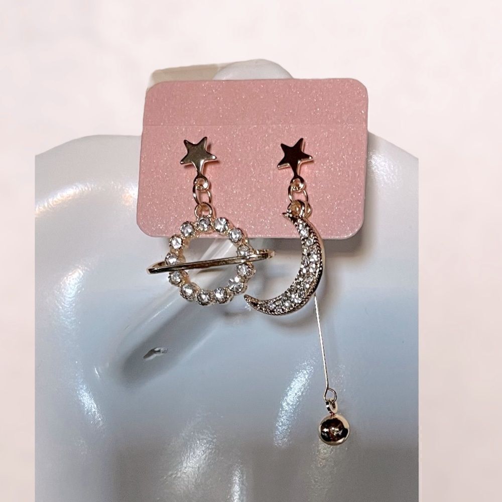 Moon 🌙 Star Intentional Mismatched Rhinestone Earrings l Post l New